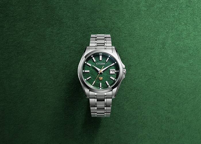 『ザ・シチズン』エコ・ドライブ50周年限定モデルAQ4091-56W キービジュアル。