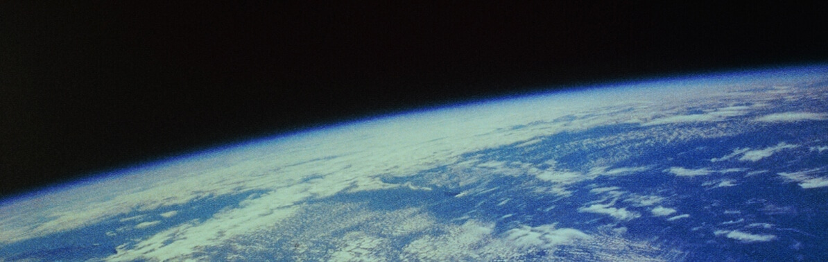 これは映画ではない。紛れもない現在進行中のリアル。