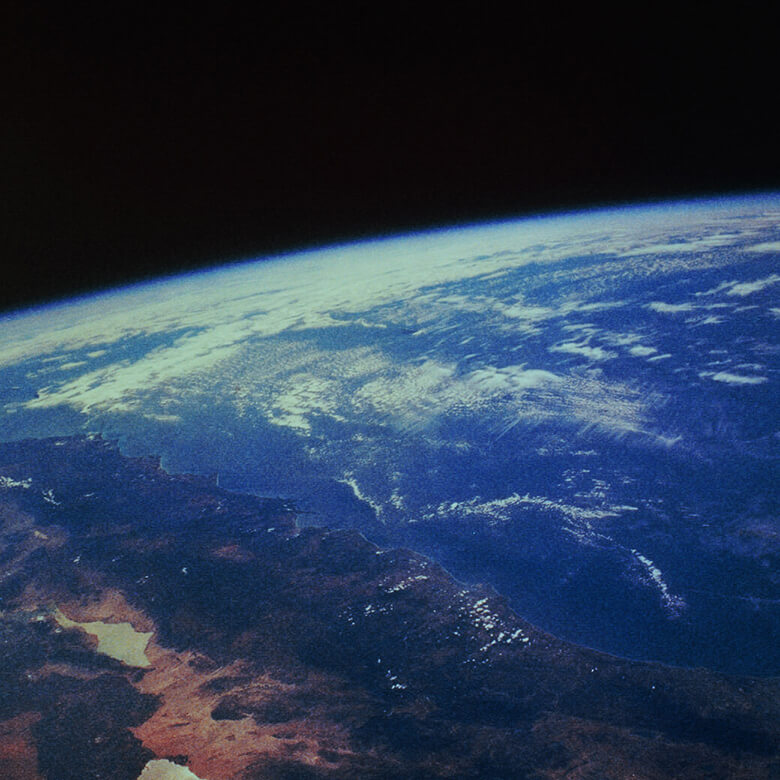 これは映画ではない。紛れもない現在進行中のリアル。