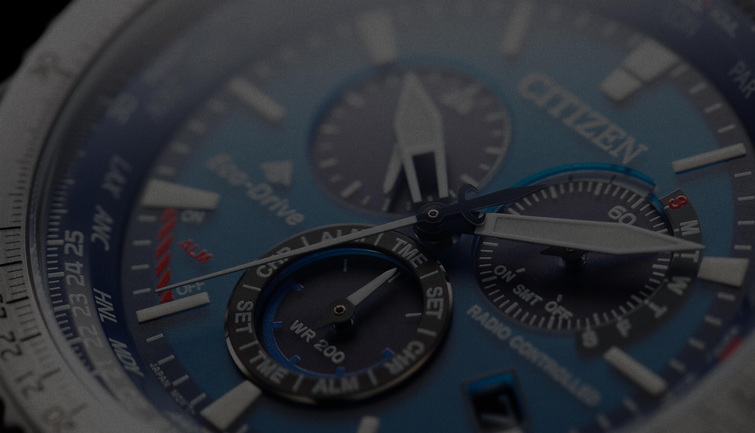 FEATURES02